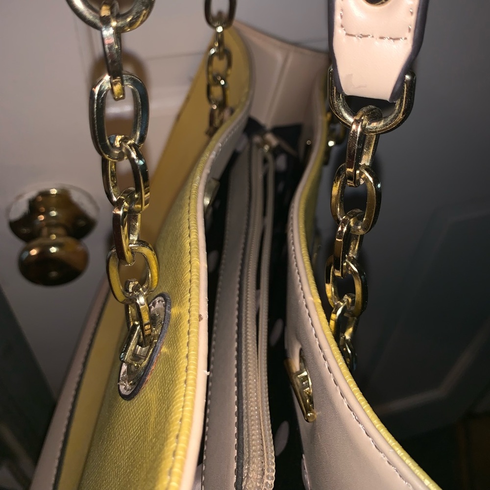 Purse - Picture 2 of 5